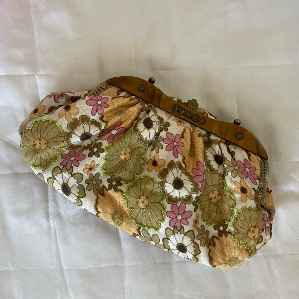 Vintage Floral Clutch